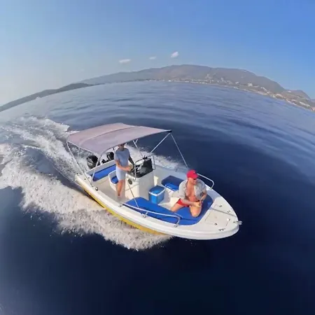 Tsilivi Yellow Boats Zakynthos stad