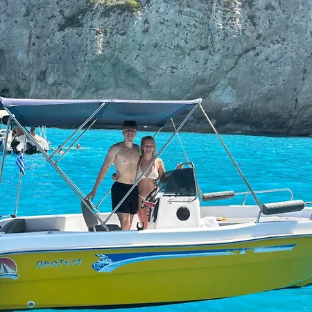 보트호텔 Tsilivi Yellow Boats