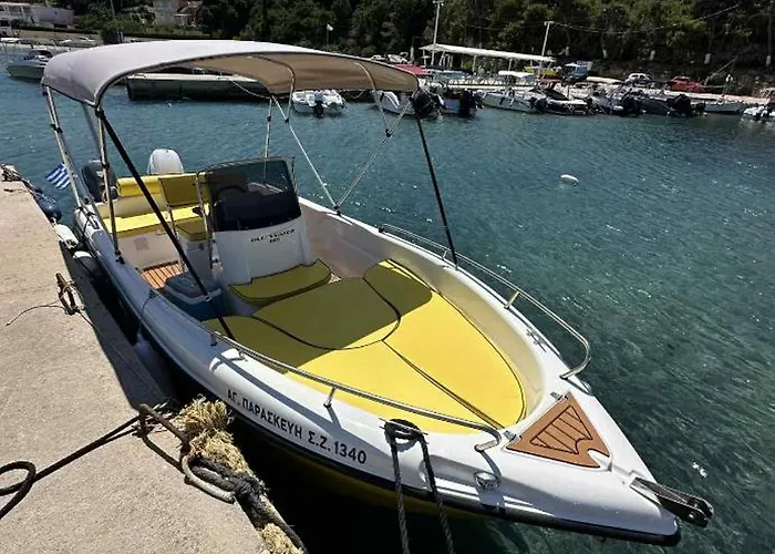 Båthotell Tsilivi Yellow Boats *